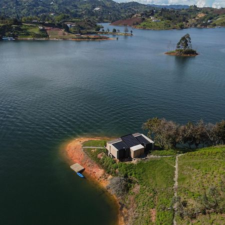La Pausa Hotelbistro Guatape Bagian luar foto