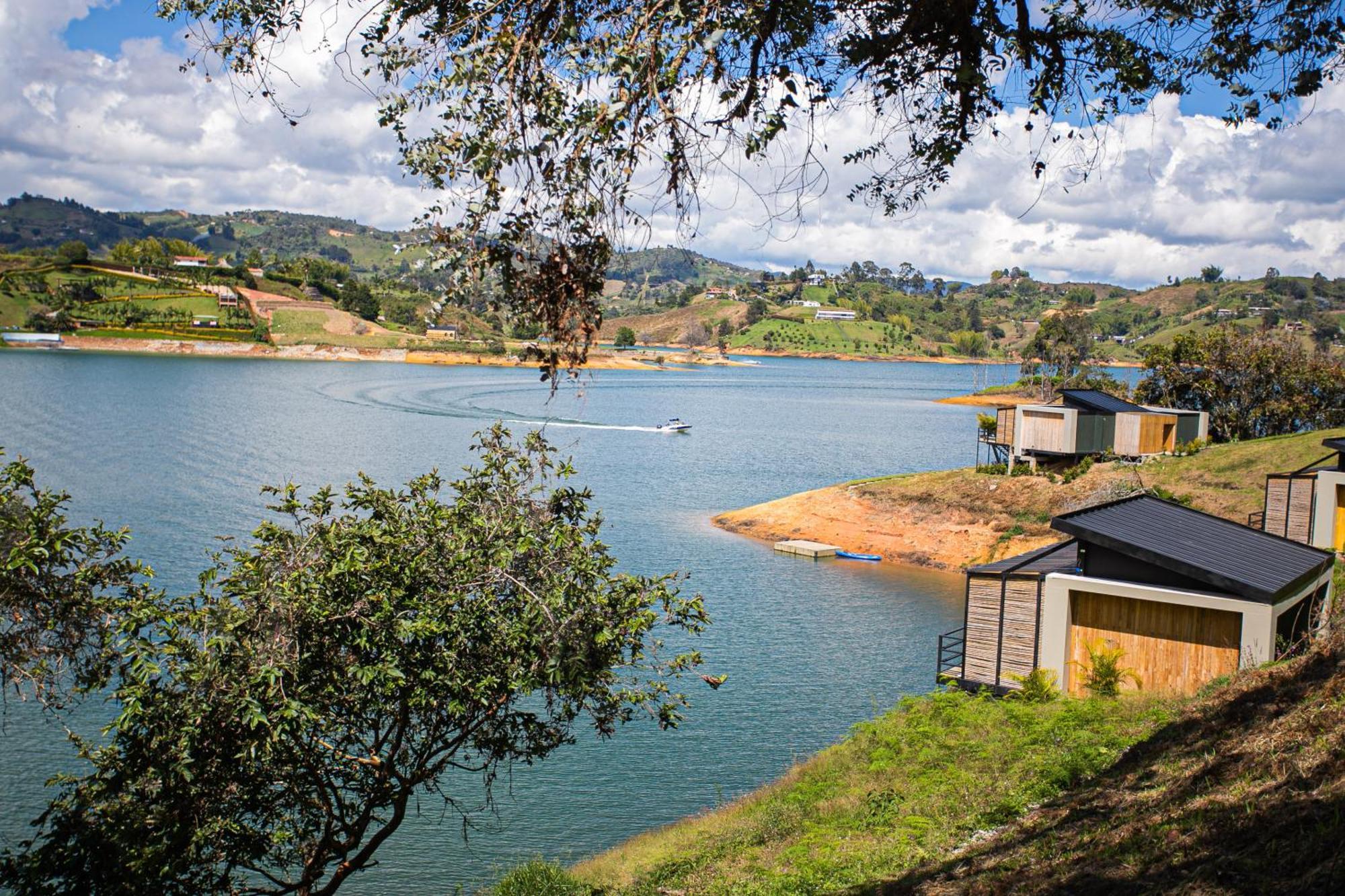 La Pausa Hotelbistro Guatape Bagian luar foto
