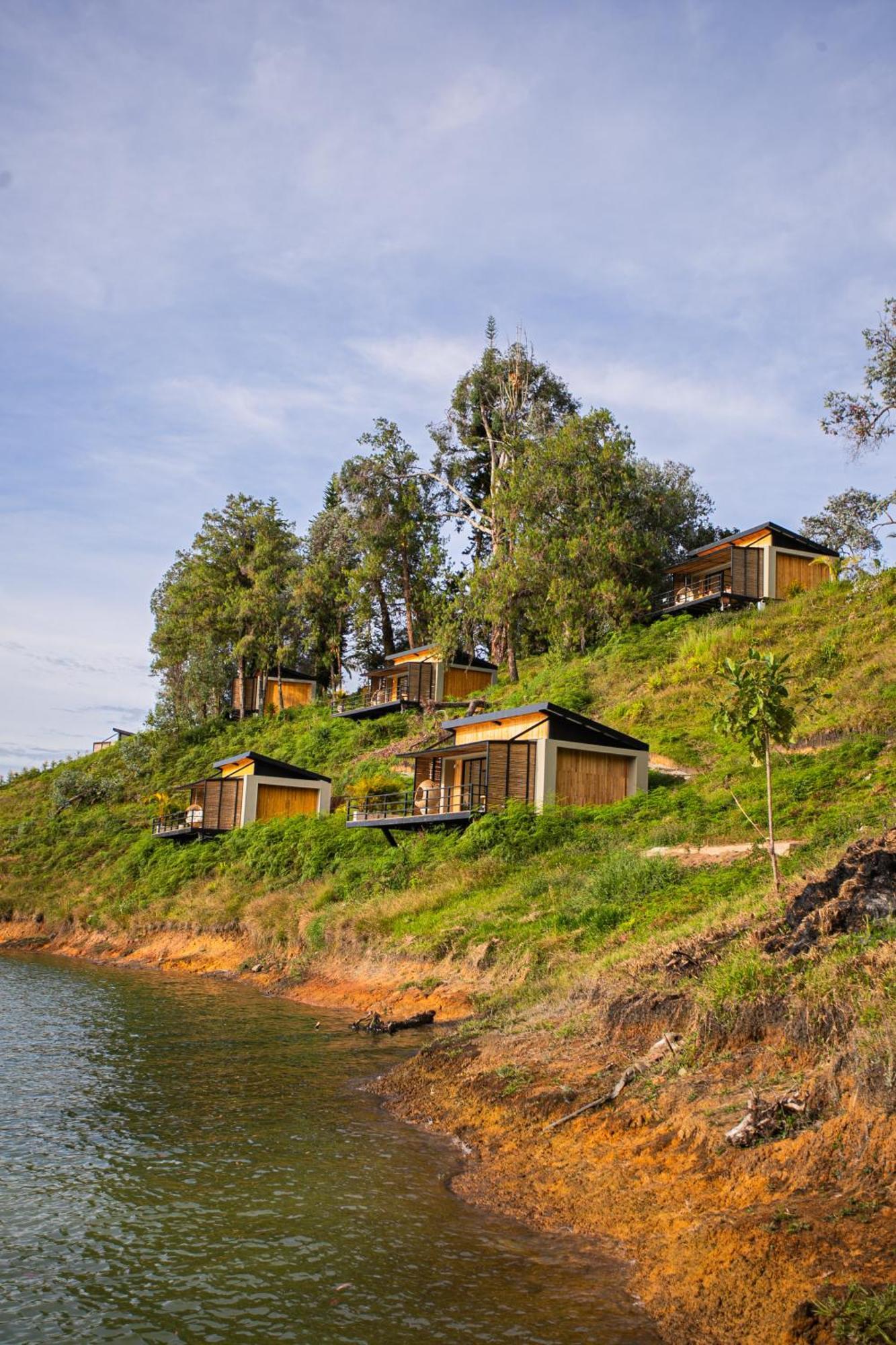 La Pausa Hotelbistro Guatape Bagian luar foto