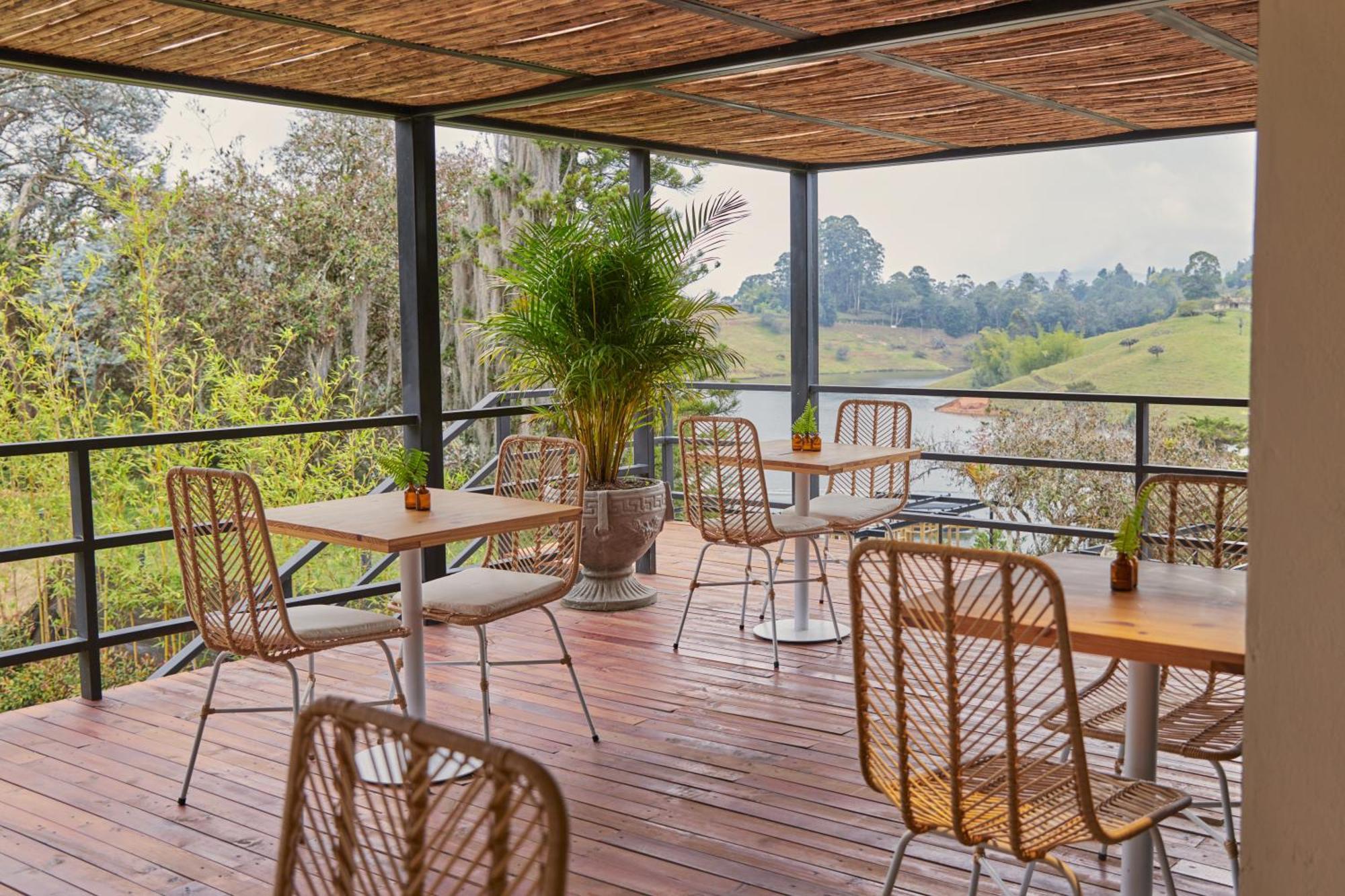 La Pausa Hotelbistro Guatape Bagian luar foto